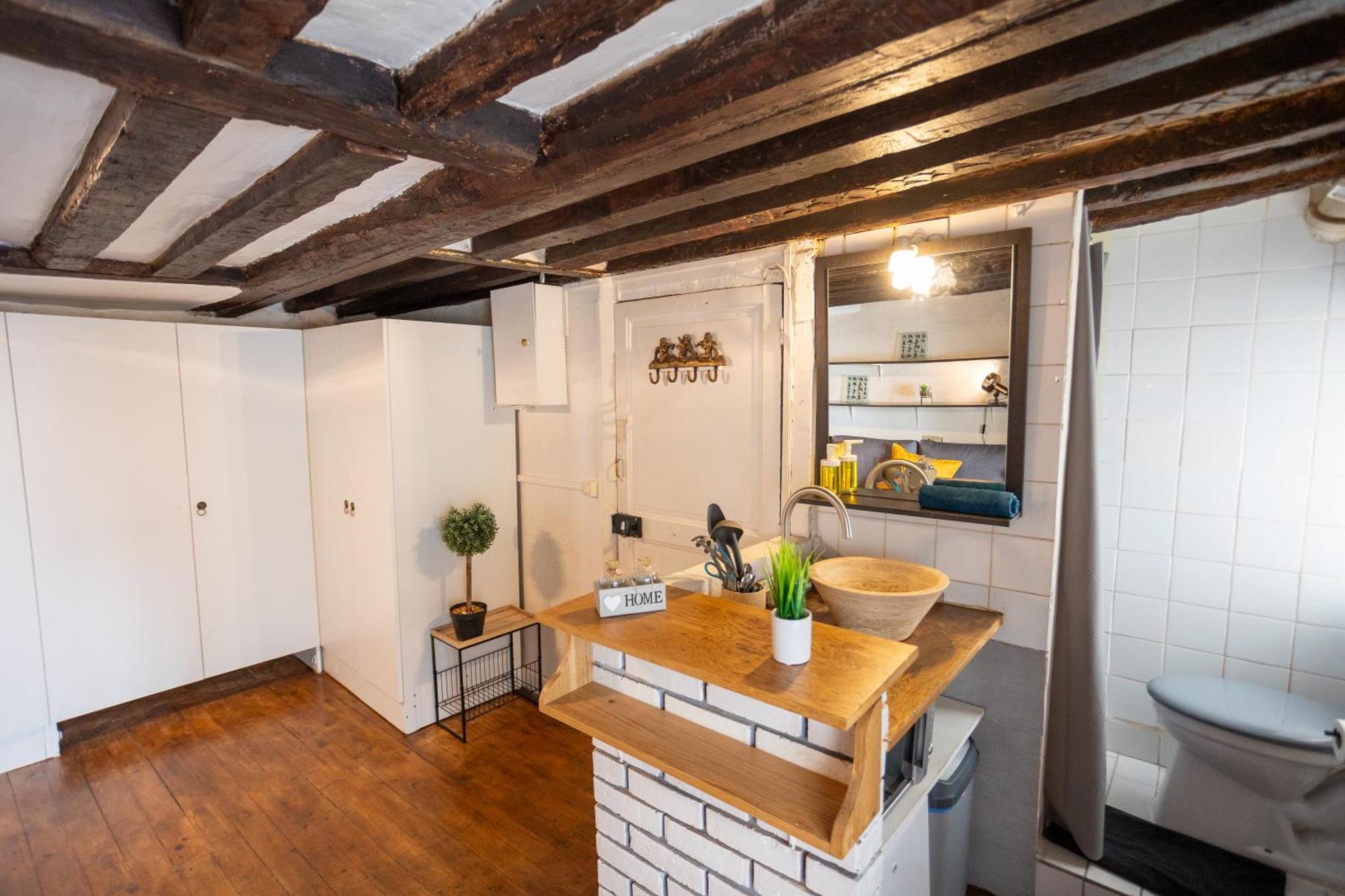 Studio Cosy Romantique En Plein Coeur De Paris Apartment Luaran gambar